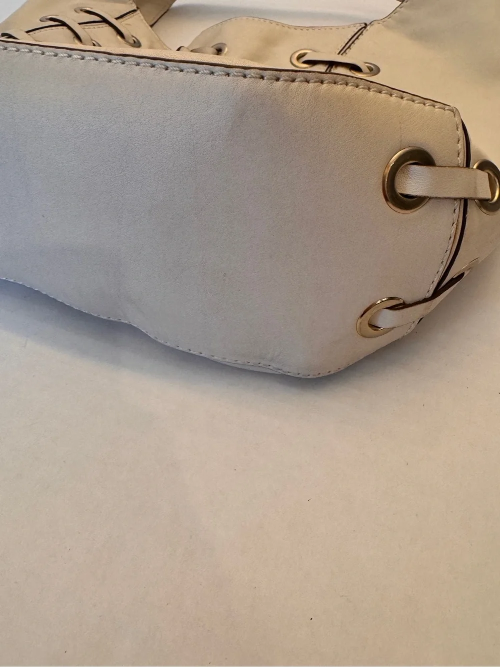Michael Kors Astor Grommet Hobo Shoulder Leather Bag Purse Ivory Baseball